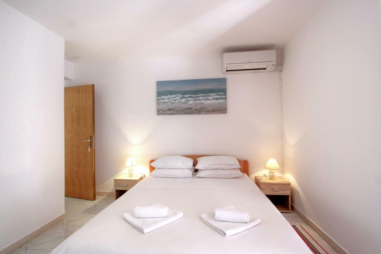 Apartments Nine 斯拉诺 外观 照片