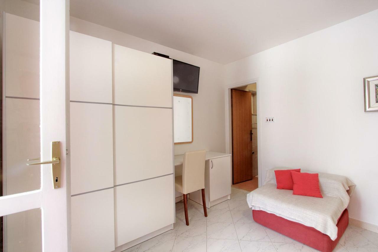 Apartments Nine 斯拉诺 外观 照片