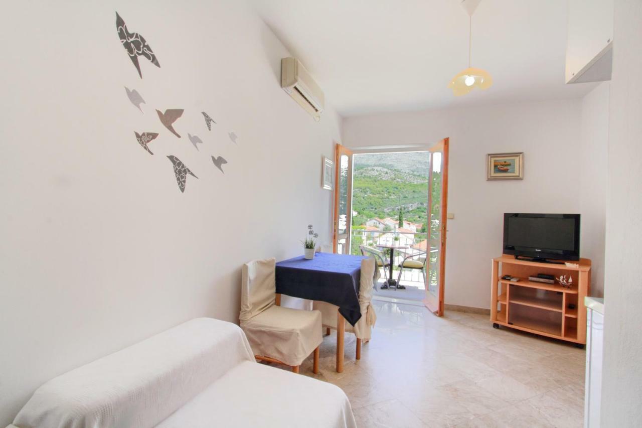 Apartments Nine 斯拉诺 外观 照片