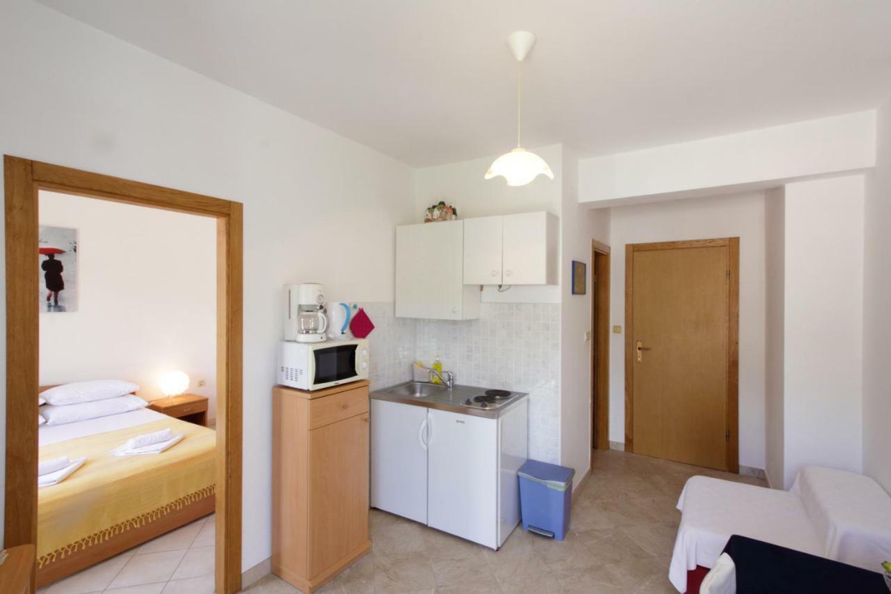Apartments Nine 斯拉诺 外观 照片